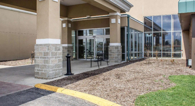 Люкс Lifestyle Inn Cedar Falls