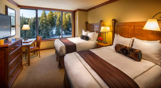 Resort at Squaw Creek, Rezerwuj Ośrodek wypoczynkowy Hotele w Squaw Valley z parkingiem, Parking