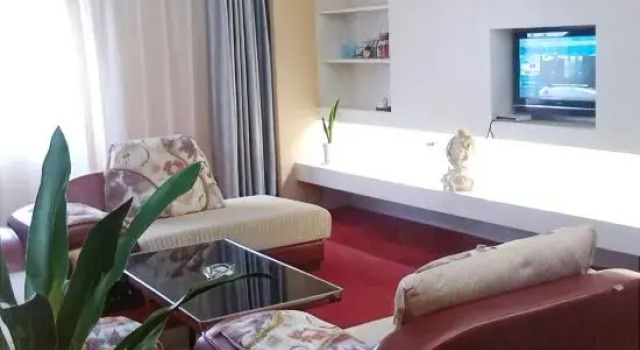 Люкс Deluxe Sucheng Chain Hotel (Huangmei Zhongbai Warehouse)