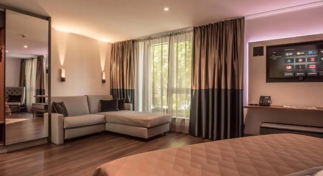 Полулюкс Innspire Hotel