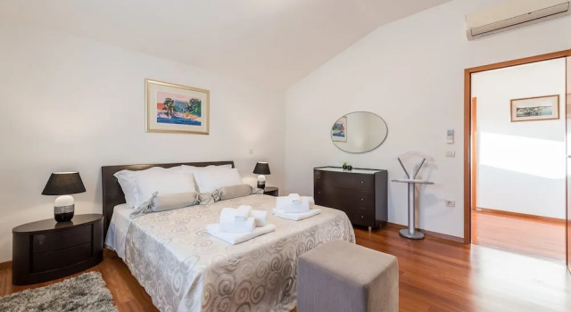 Апартаменты Luxury Apartments Very Good Life