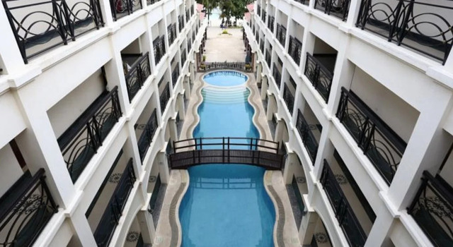 Golden Phoenix Hotel Boracay