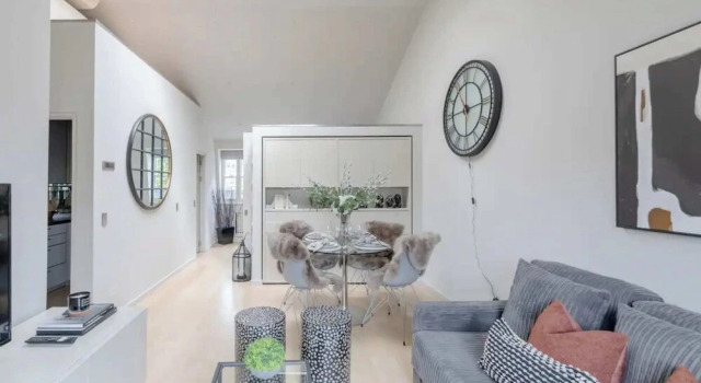 Stylish 1BD Flat 5 Mins to Harrods- Knightsbridge, Забронировать Отель Лондон Большой Лондон, рядом с Здание «Мишлен Хауз»