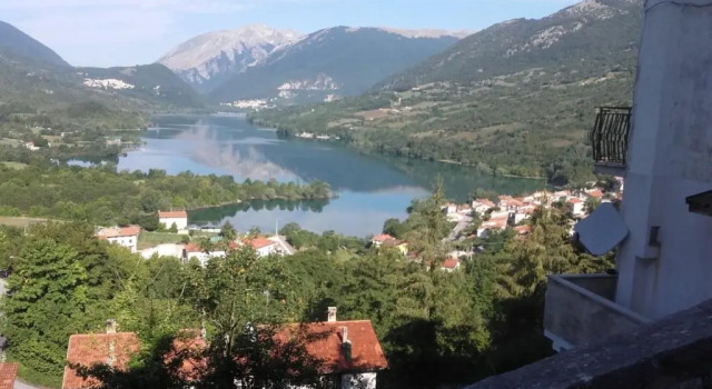 Casa vacanze a Barrea, Book Hotel Hotels in Abruzzo with Parking, Parking