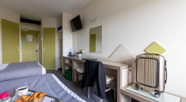 Четырёхместный номер Standard Abor Hôtel, Mont de Marsan