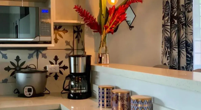 Villa Tropical La Fortuna, Varaa Villa Hotellit Alajuela uima-altaalla, Uima-allas