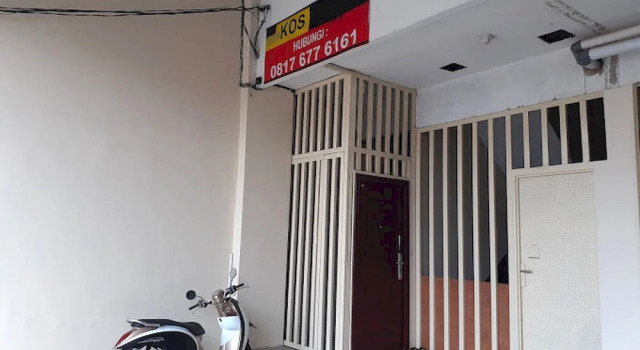 OYO 93356 Pondok Cirendeu, Prenota Hotel Hotel a South Tangerang con parcheggio, Parcheggio