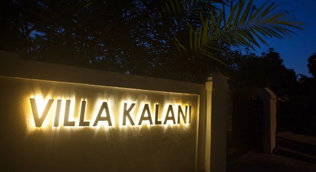 Villa Kalani, Забронировать Вилла Отели провинции Бали с завтраком, Завтраки