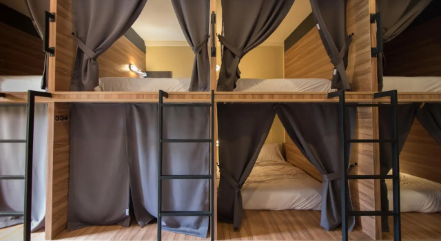 Fin Hostel Co Working, Забронировать Хостел Отели Южного Таиланда с парковкой, Парковка