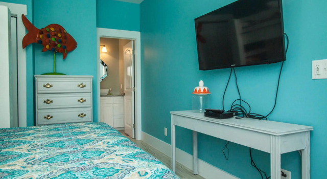 Conch Out by Oak Island Accommodations