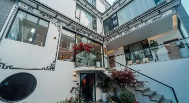 Yishanyihai Designer B&B (Dali Ancient Town), Book Bed and Breakfast Dali Yunnan