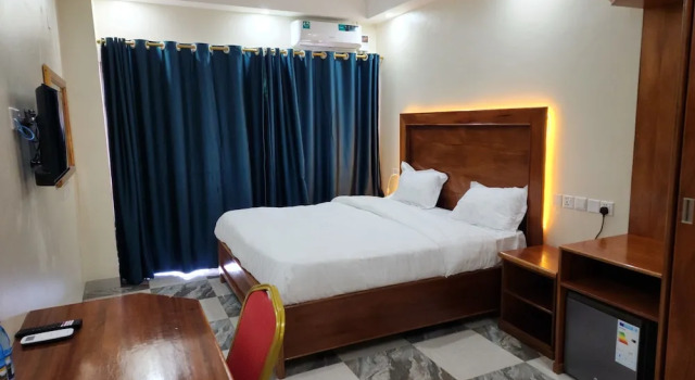 Pulickal Heights Hotel