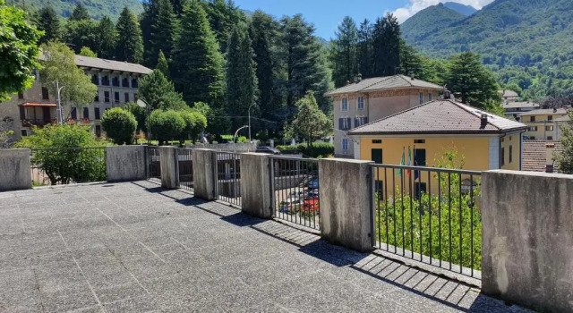 Апартаменты Superior Mansarda fra monte e lago
