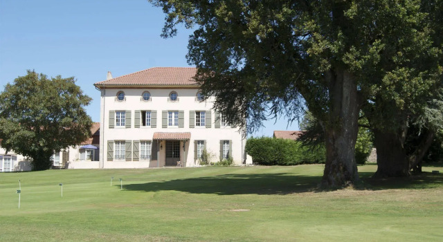 Golf de Saint Junien, Rezerwuj Hotel Hotele w Haute-Vienne z basenem, Basen