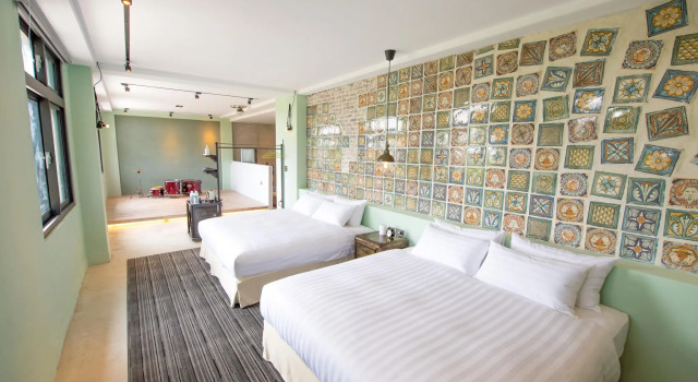 Четырёхместный номер Deluxe The Leaf Inn