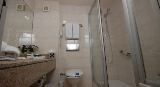 Одноместный номер Economy Class Hotel