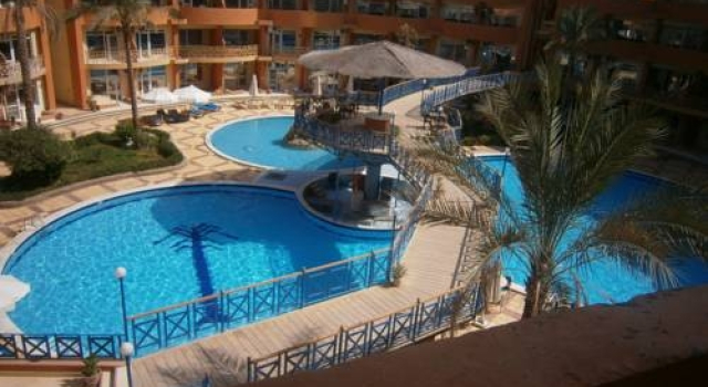 Oasis Resort & Apartment