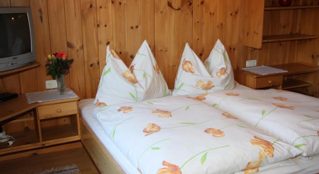 Haus Rosenegg, Prenota Hotel Hotel a Tirolo con parcheggio, Parcheggio