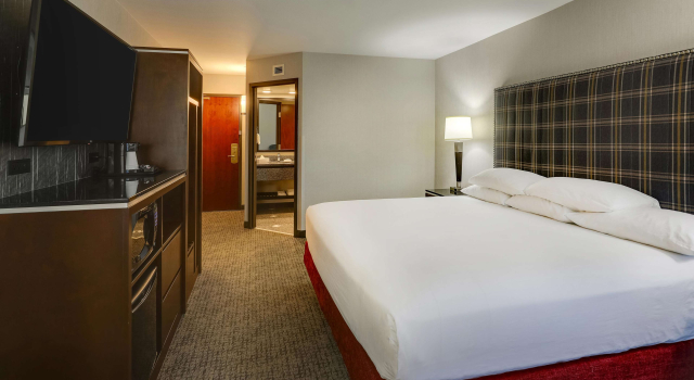 Номер Deluxe Drury Inn & Suites St Joseph