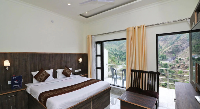 OYO 14158 The Kempty Fall Resort, Rezervovat Lázně / Resort Mussoorie Uttarakhand