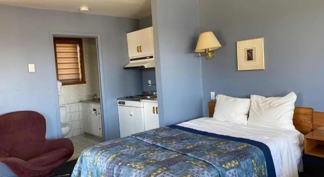 Четырёхместный номер Standard Auberge Harris