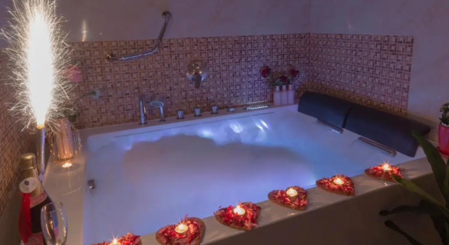Полулюкс Brand Al Qassim Hotel