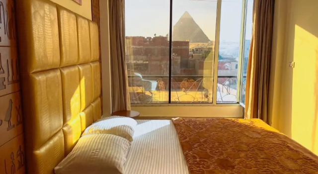 Двухместный номер Deluxe с балконом The Gate Hotel Front Pyramids & Sphinx View