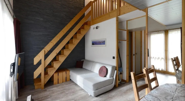 Belle Plagne Two Room Apartment On Slopes And Mezzanine For 5 People Ay84, Prenota Appartamento Hotel a Rodano-Alpi con parcheggio, Parcheggio