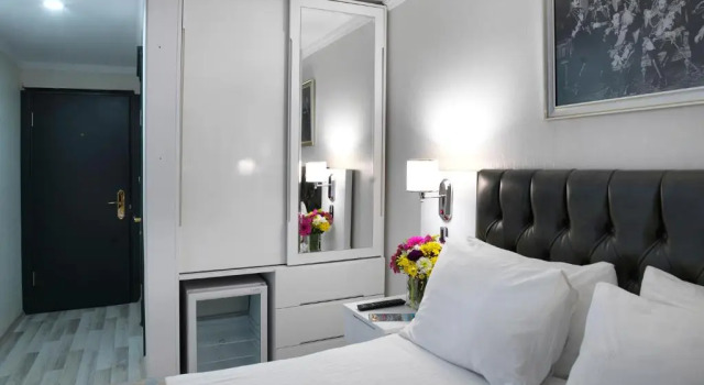 Двухместный номер Standard Monarch Hotel