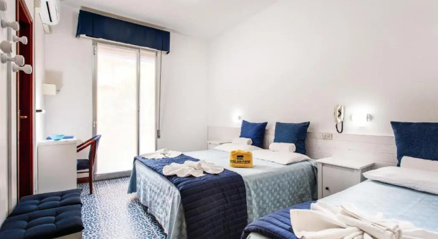 Трёхместный номер Standard с балконом Hotel San Pietro