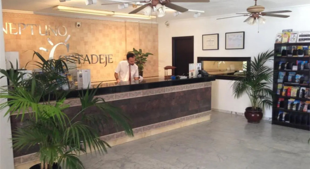 Aparthotel Neptuno Costadeje, Book Hotel Hotels in Tenerife with Parking, Parking