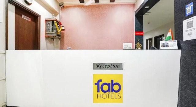 FabHotel Skylon, Prenota Hotel Gandhinagar 