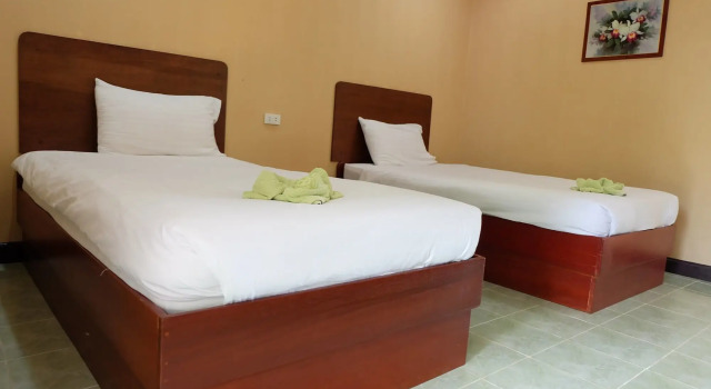 Big Tree Resort, Забронировать Курортный отель Отели Kamphang Phet Province с завтраком, Завтраки