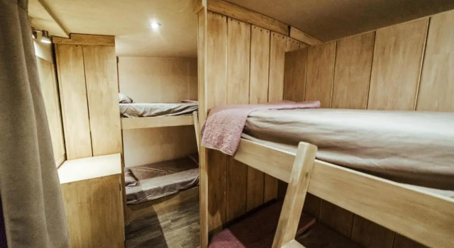 Кровать в общем номере Kotantik Bed and Breakfast - Adults Only