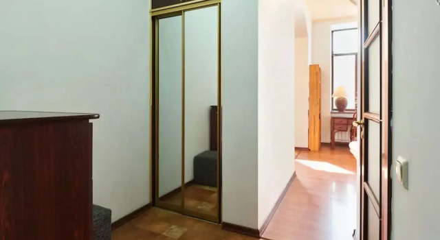 Апартаменты Home-Hotel, ул. Хорива, 15, Забронировать Апартаменты/квартира Киев Киевская область, рядом с Контрактовая площадь