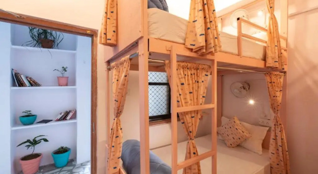 Кровать в общем номере Keekoo Udaipur