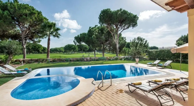 Вилла Villa Palm Golfe, fantastic house on Vila Sol course, kids pool, aircon