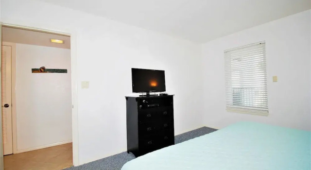 Seville Unit #201 3 Bedroom Condo by RedAwning, Rezerwuj Hotel Hotele w Padre Island z basenem, Basen
