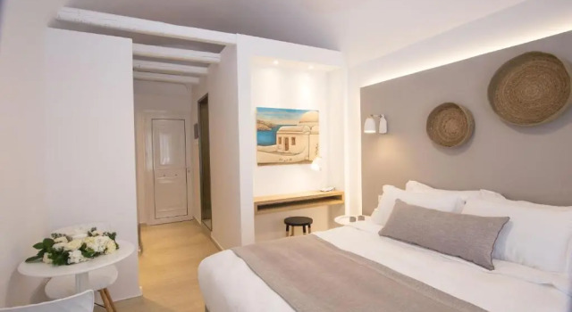 Студия Superior с видом на бассейн Louis Studios Santorini