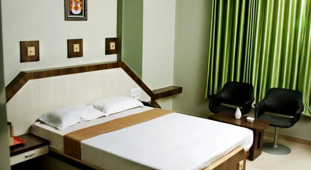 Hotel Sukhrup Sangli, Забронировать Отель Отели штата Махараштры 3 звезды, 3*