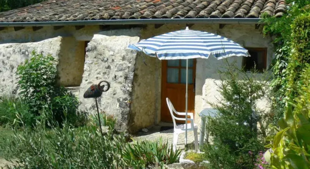 Gite Le Beylier- Iris, Rezerwuj Hotel Grane Drôme