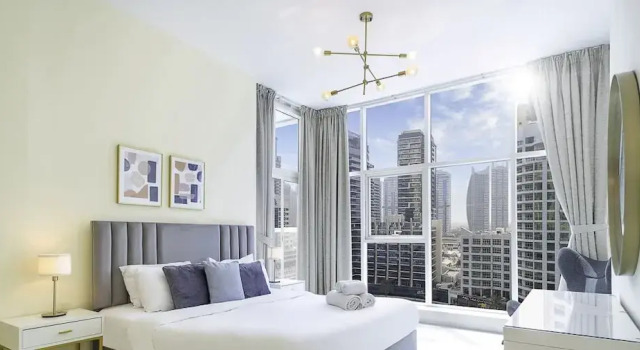 Апартаменты LUX  The Continental Marina Suite
