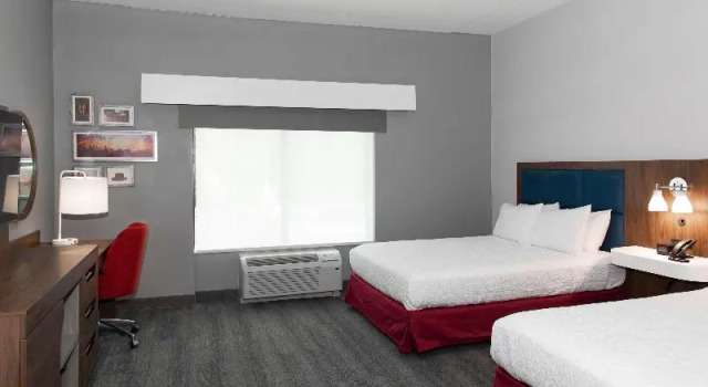 Номер Hampton Inn & Suites Charlotte Steele Creek Road, NC