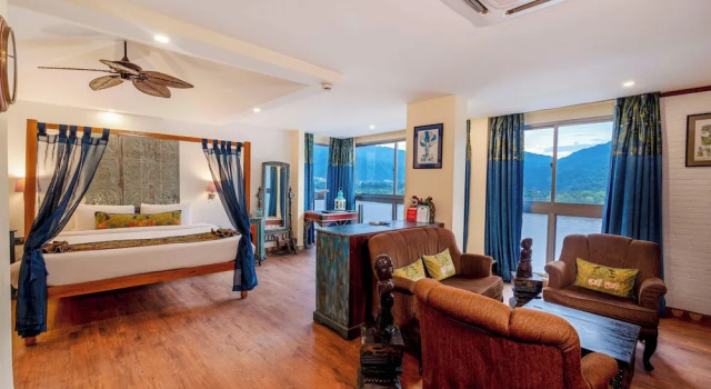 Люкс с балконом GANGA KINARE- A Riverside Boutique Resort, Rishikesh