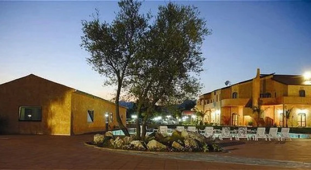 Il Borghetto, Book Hotel  