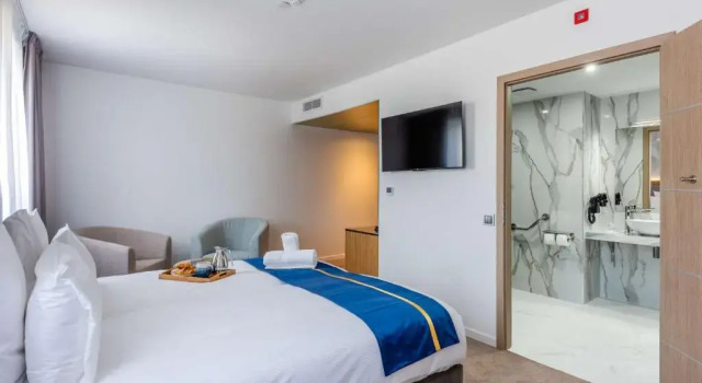 Номер Superior Brit Hotel Privilège Paris Rosny-sous-Bois