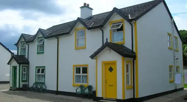 Riverbank Cottages, Забронировать Отель Скарифф Lough Derg