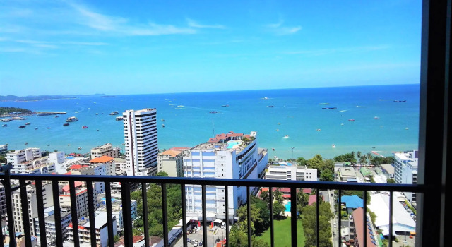 LLX condo @THE BASE   2 bedroom   city sea view
