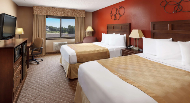 Четырёхместный номер Standard Roosevelt Grand Dakota SureStay Collection by Best Western