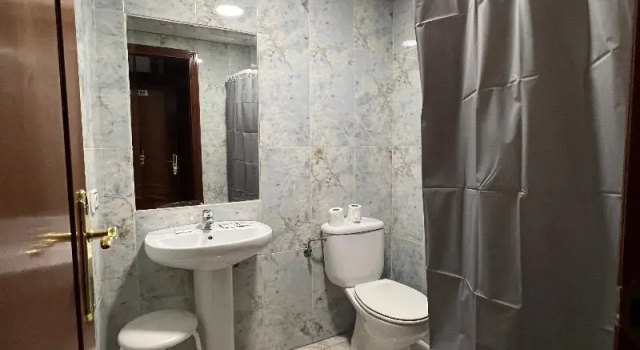 Трёхместный номер Standard Hostal la Embajada